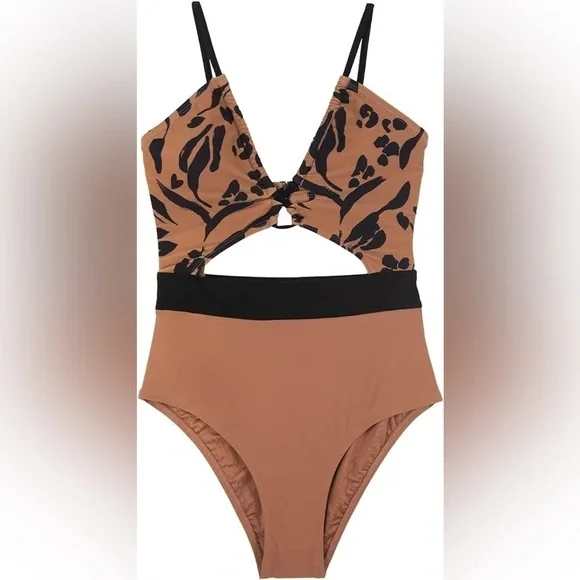 Cupshe | Wild At Heart Cut Out One Piece Swimsuit - Picture 3 of 4
